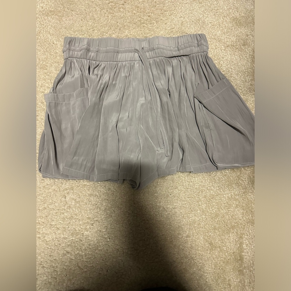 NWOT Ramy Brook Gray Elastic Waist Pocket Shorts Women’s Size Small